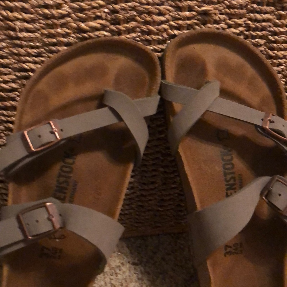 Birkenstock  Mayari Sandal